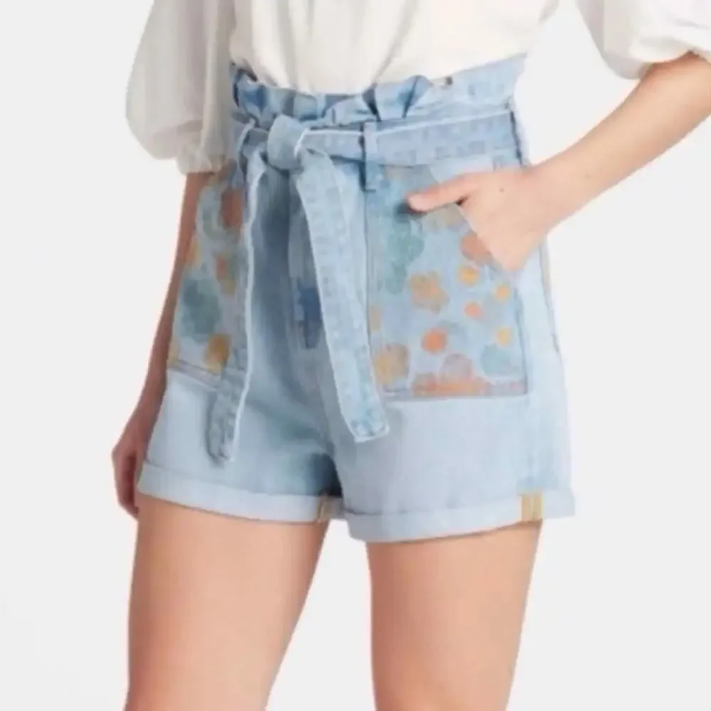 NWT Driftwood Paperbag High Rise embroidered pocket tie waist jean shorts, 26